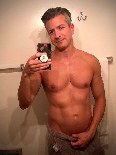 Nickropolis free model pics