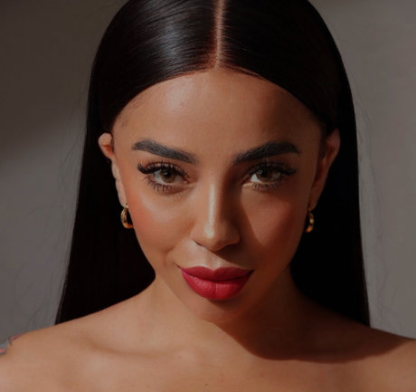 Nia moreno hot model picture