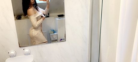 Newcastle Student beautiful model photo