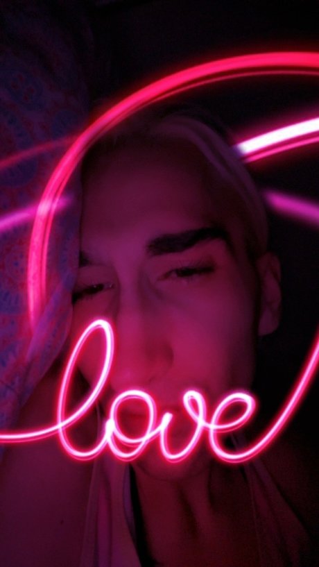 BADDIE ROCKSTAR sexy actress pictures