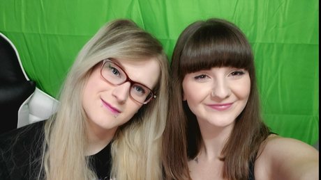 Autumn and Violet model erotic galleries