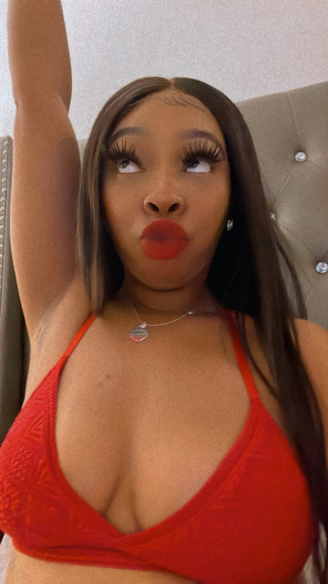 Big Booty B_ star nudes galleries