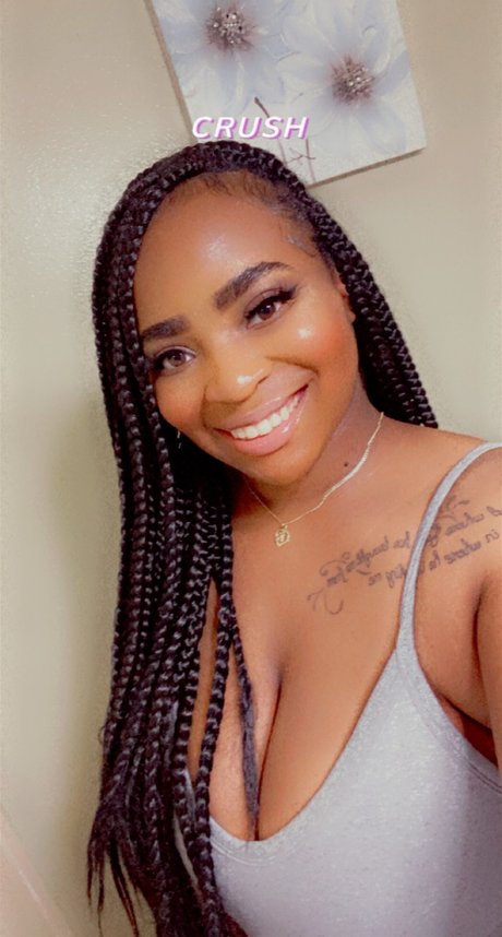 Nikkie Dior perfect model pictures