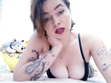 noah_ star pretty photos