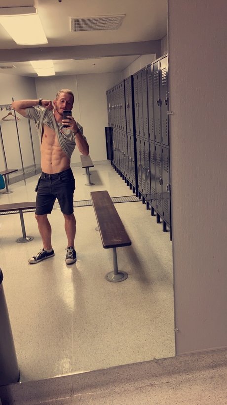 Noah q model free img