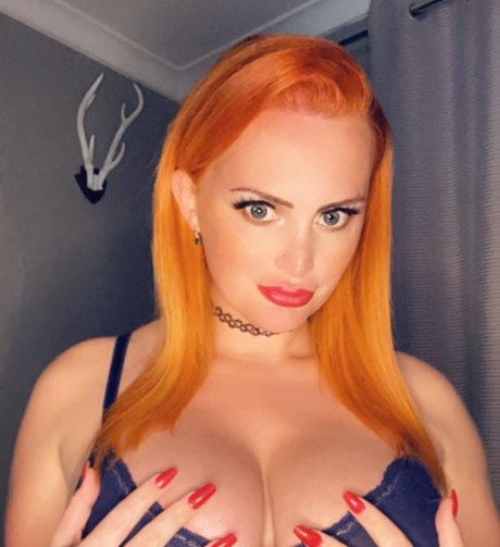 NNGIRLZZZZ1 model art picture