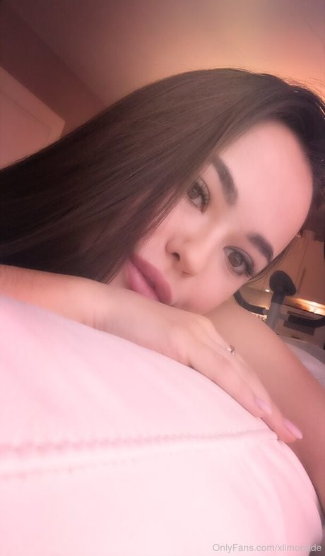 xlimonade naked model images