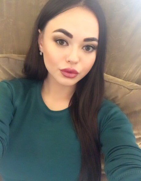 xlimonade sexy actress photo