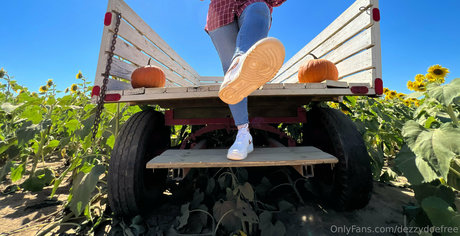 dezzydoefree high quality star photos