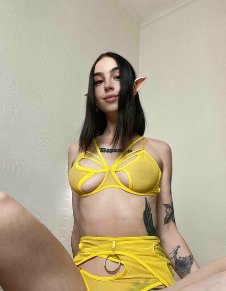 blonde onlyfans perfect image