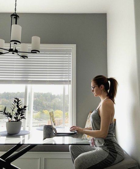 shemale cumshot onlyfans free sexy photo