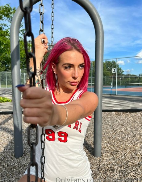 layrose1 erotic actress photos