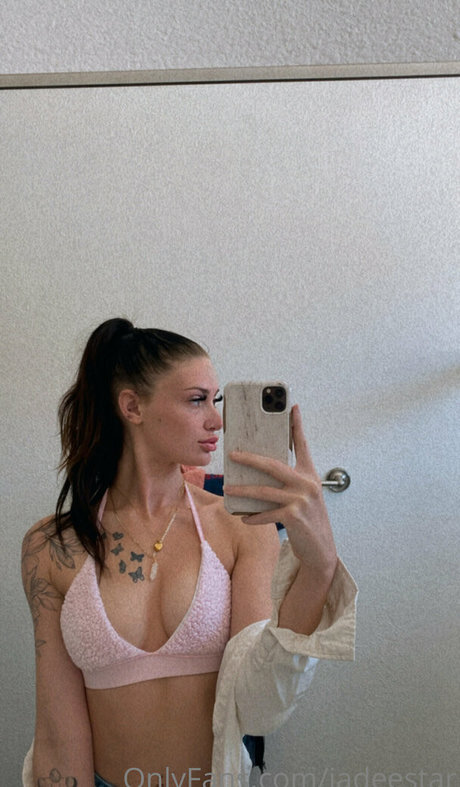 jadeestar hot model img