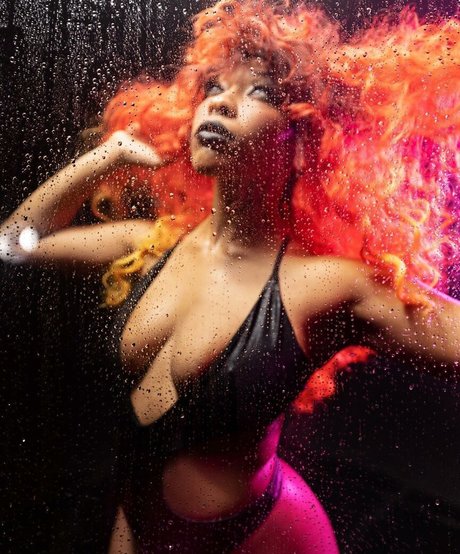 Kiera Please beautiful model gallery