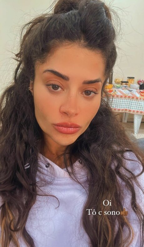 Aline Riscado exclusive star gallery