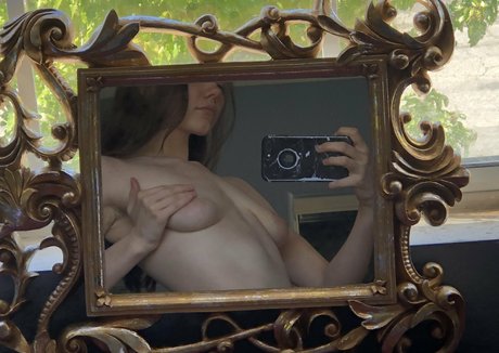 pissqu33n pornstar beautiful images