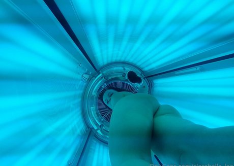 clarabella leo model erotic picture