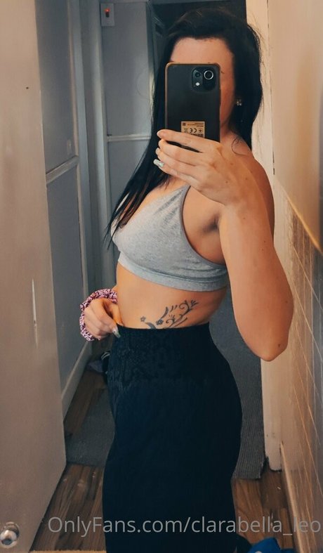 clarabella leo nude model archive