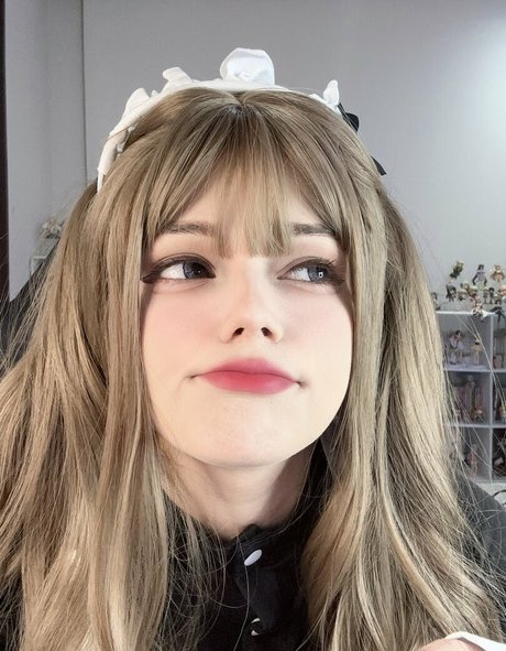 Sweetieline star sexy pictures