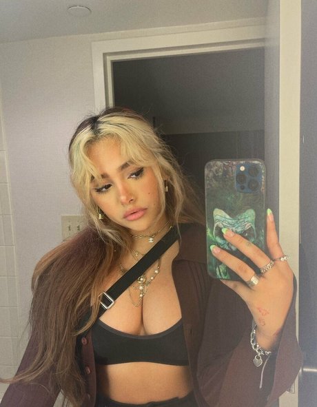 Demisux pornstar exclusive gallery