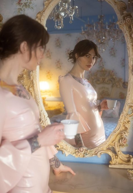 ass spread onlyfans nudes gallery