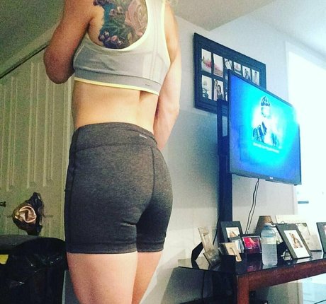 teen tits onlyfans naked images