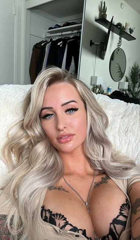 dildo onlyfans nudes image