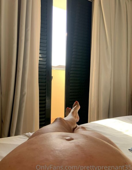 prettypregnant35 perfect model gallery