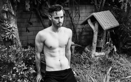 danbenson naked actress gallery