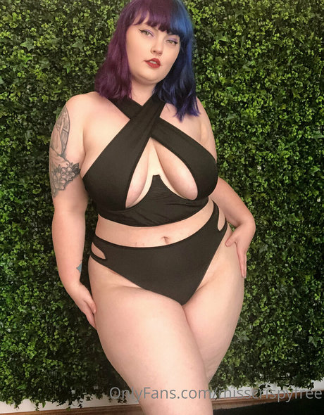 sucking tits onlyfans erotic pic