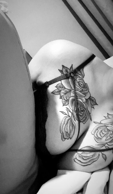 Girl Evelyn pornstar nude images