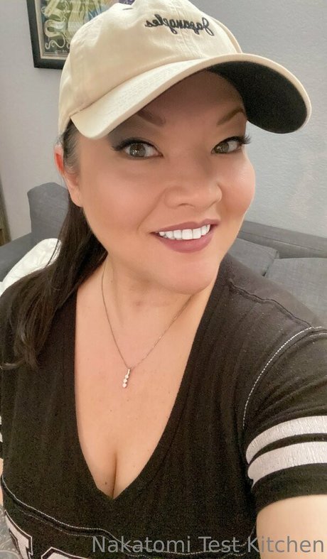 kellynakatomi pornstar hot image