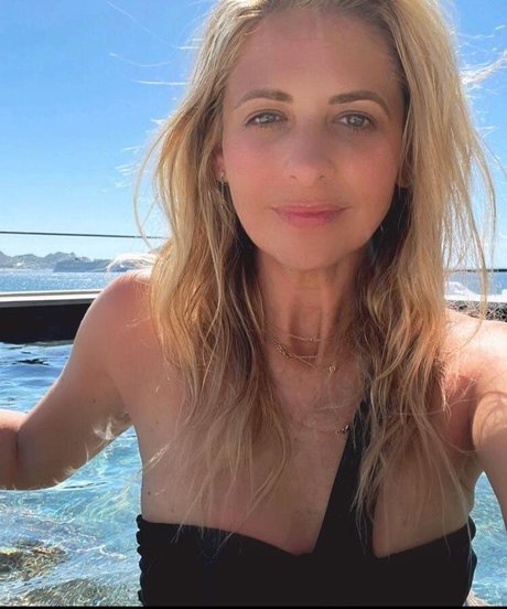 milf glasses onlyfans pretty picture