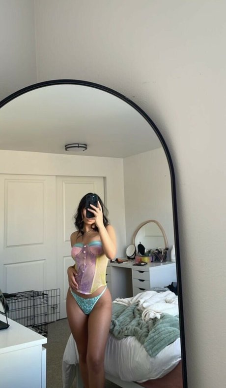 Melissa Estrella hot star images