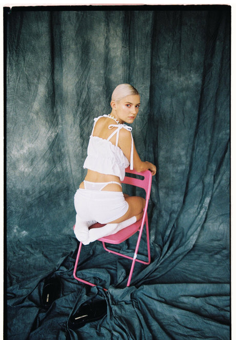 EvaElfie star porn gallery