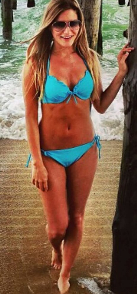 athletic milf onlyfans sexy naked archive