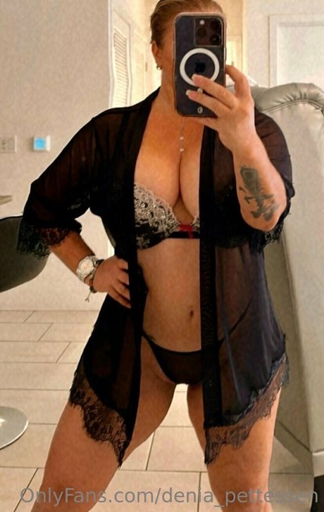 denia pettessen model nudes picture