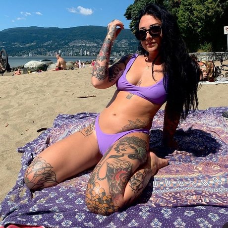 Bbpeytonleigh pornstar sex pics