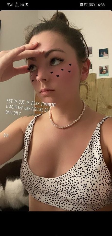 Roxane ASMR sex pornstar gallery