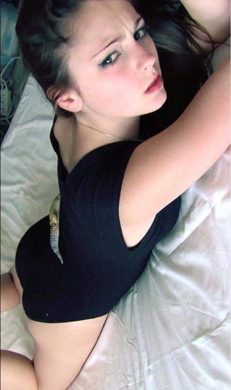 Roxane ASMR exclusive model galleries