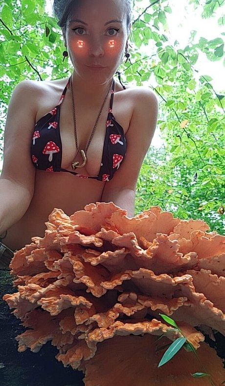 freesexypsychedelic star porn pics