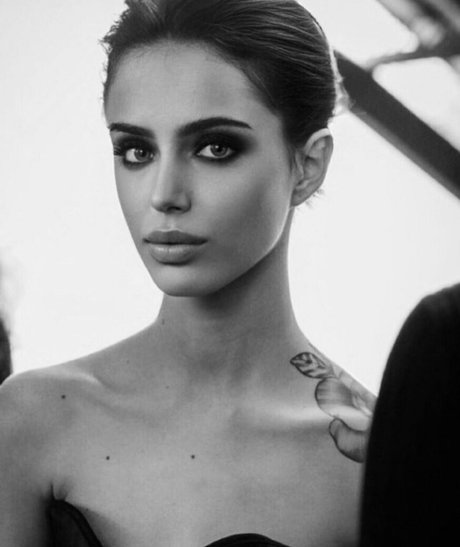 pervertmilan xxx pornstar photos