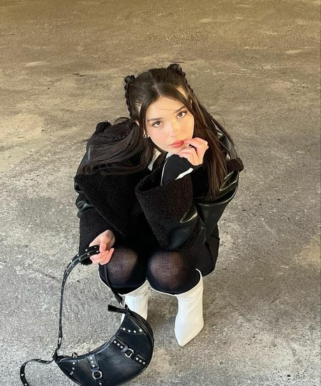 melisayamac perfect model photo