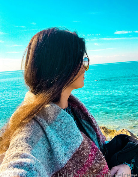 lesbian fingering onlyfans free naked gallery