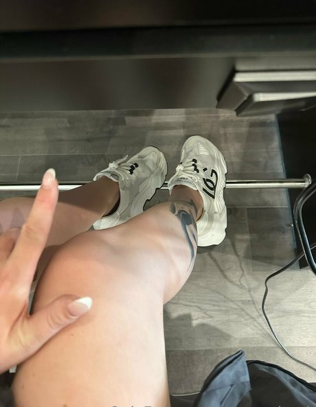 moneydomk naked model galleries