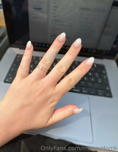 moneydomk perfect model pics