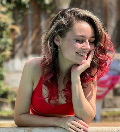 Mally Mouse best model photo