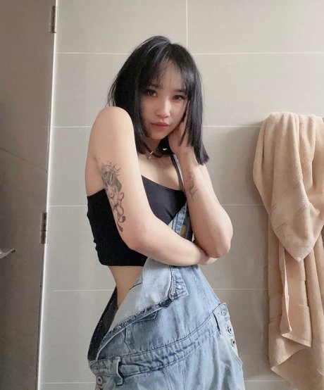 leezipotato model nudes pic