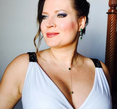 Joice Hasselmann star high quality photos