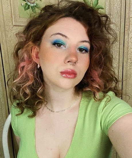 Kendi Ken ASMR xxx actress image